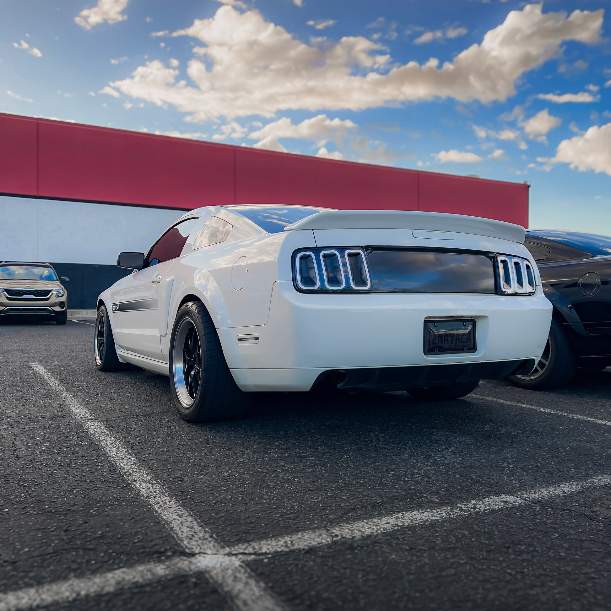 15+ 05 09 Mustang Tail Lights